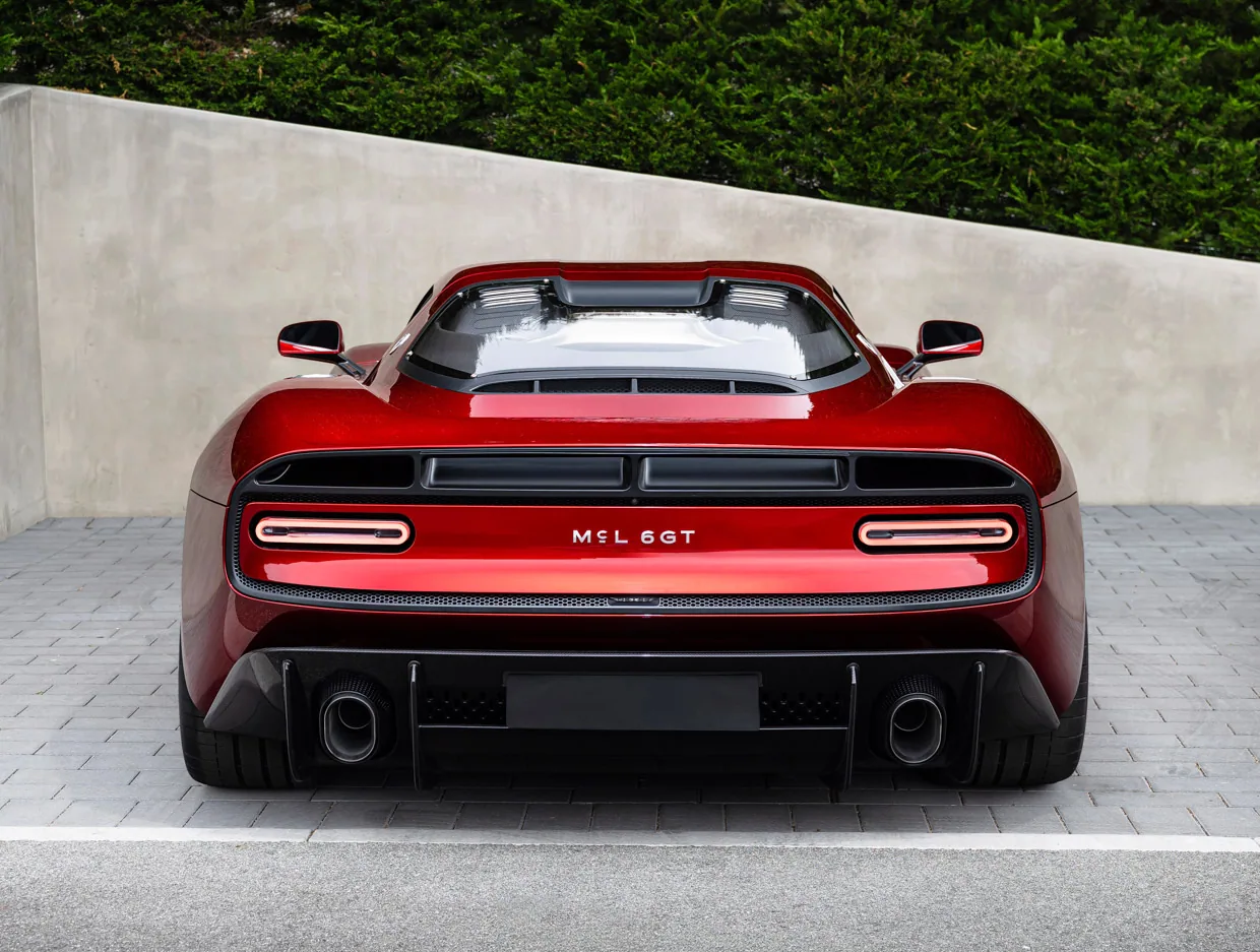 McLaren McL 6GT