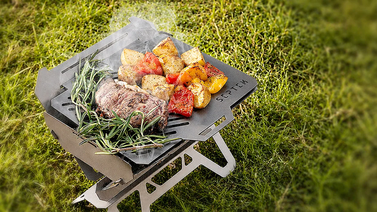 GrilTi EVER Expandable Camp Grill