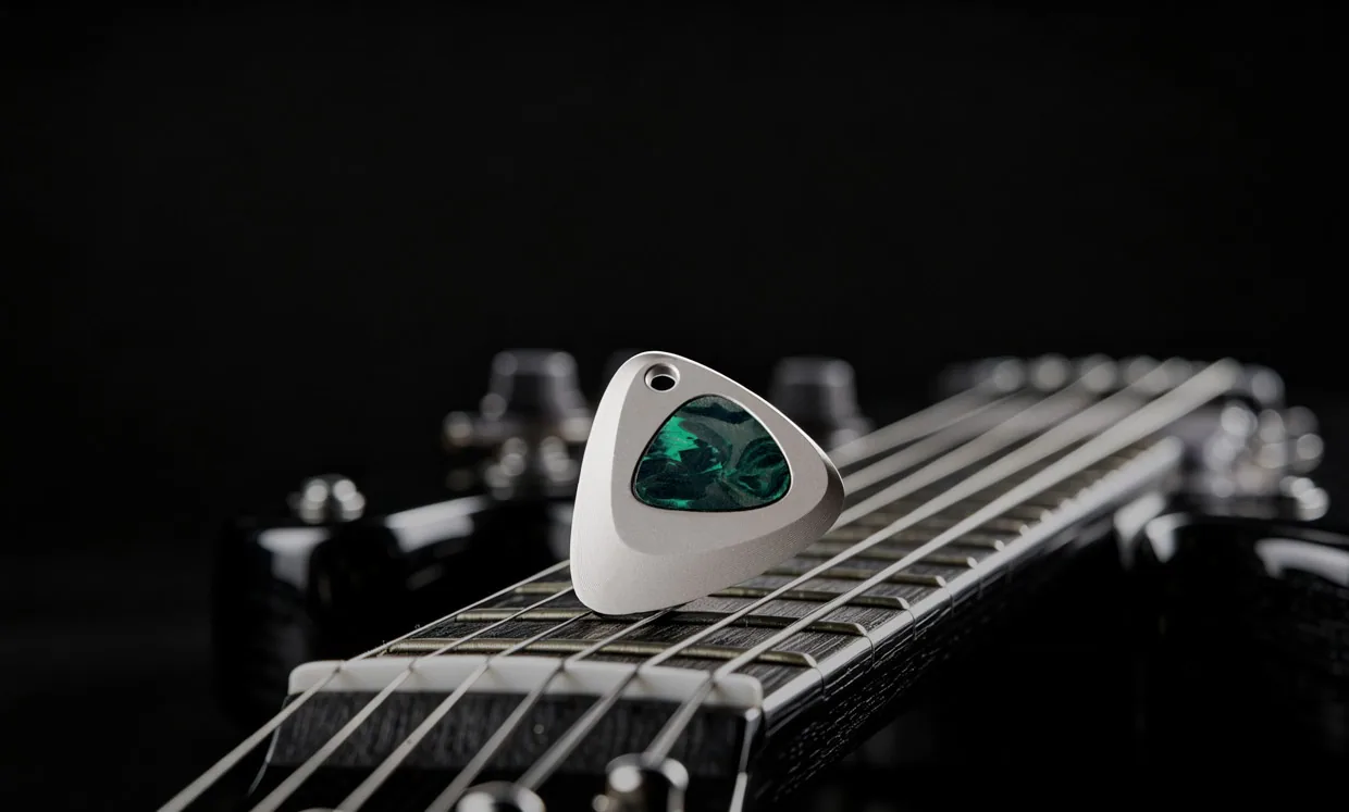 TiTern Titanium + Carbon Permanent Guitar Pick
